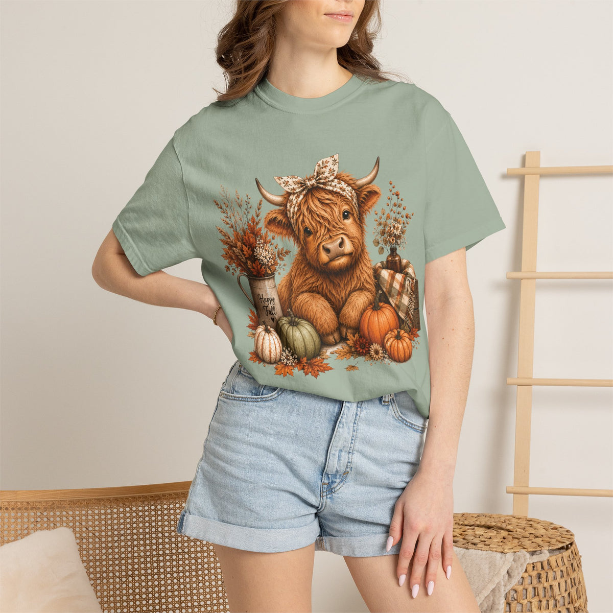 Autumn Highland Cow Cozy Fall T-Shirt (Comfort Colors)